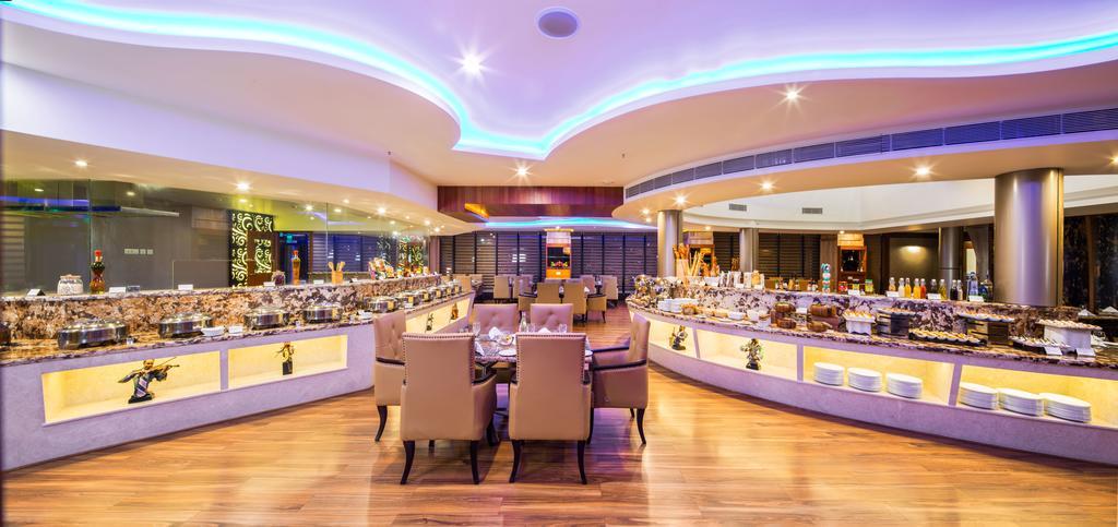 Clarks Exotica Convention Resort & Spa Devanahalli Exterior foto